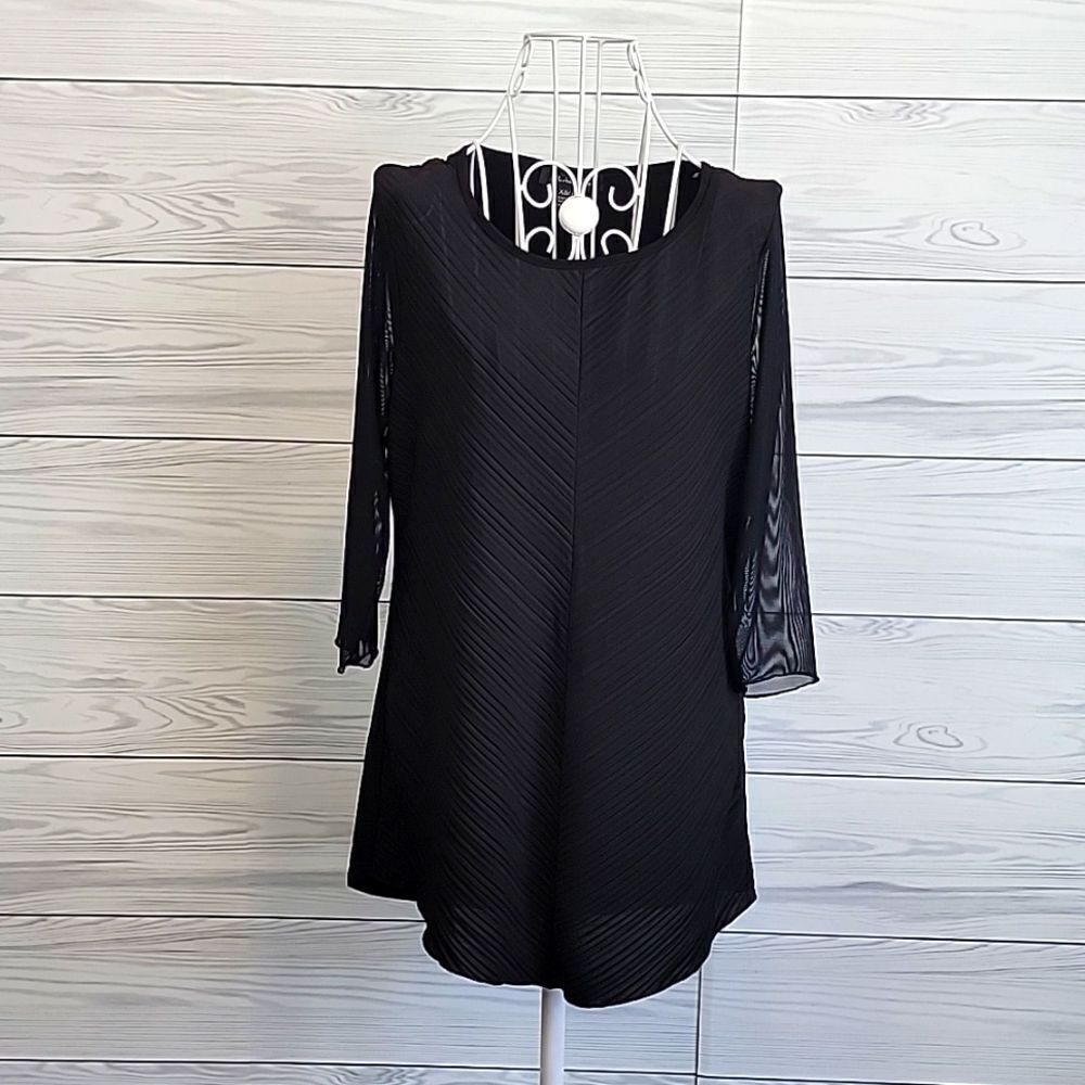 Michael Tyler mesh sleeve casual top in black Size XS